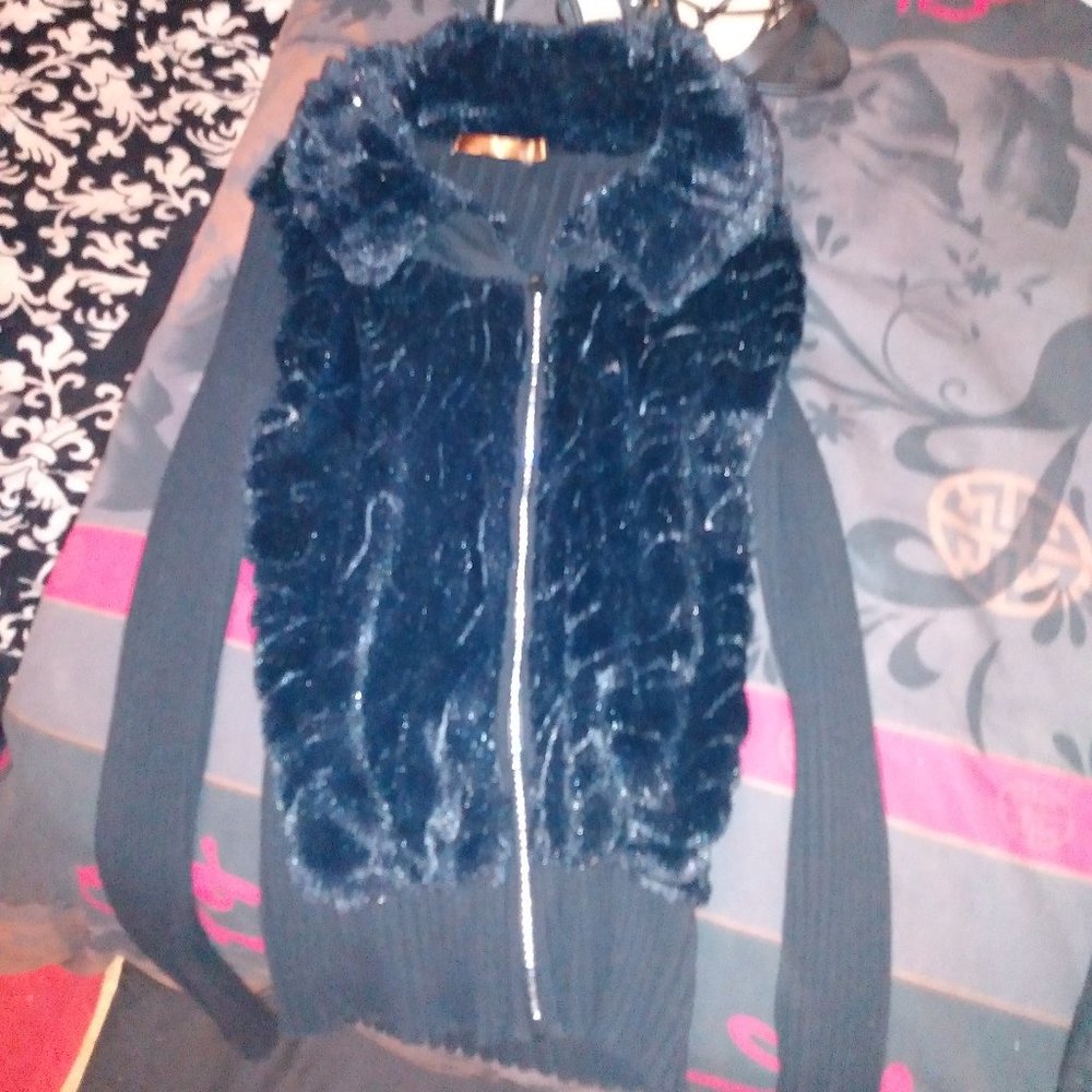 faux fur zip-up sweater